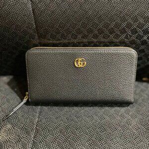 GG Marmont zip around wallet